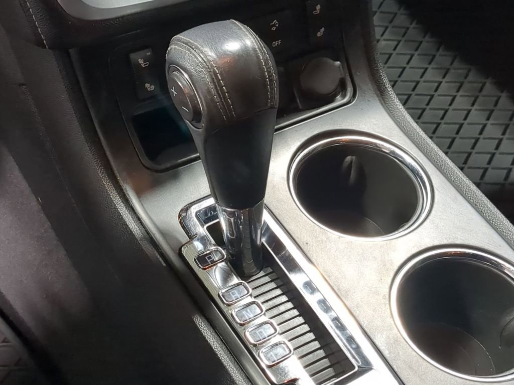 Used 2015 GMC Acadia SLE image 46