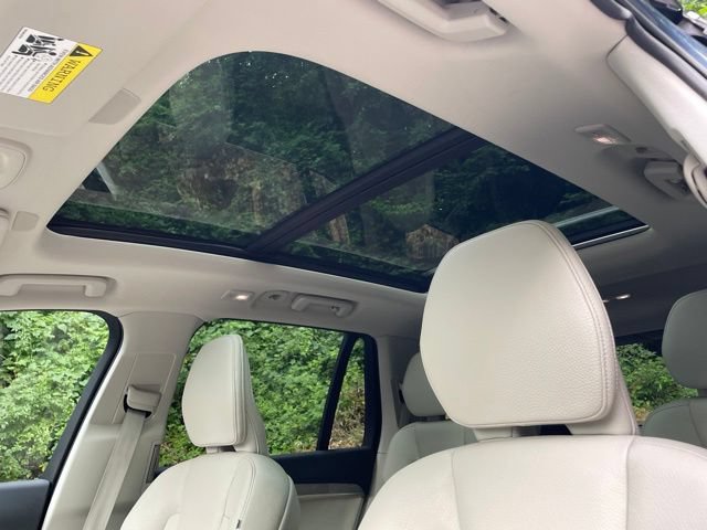 Certified 2023 Volvo XC90 B6 Plus w/ Protection Package Premier AWD/4WD image 25