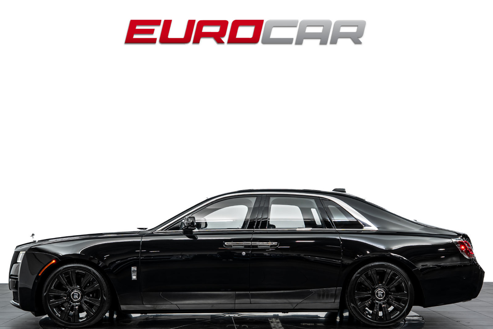 Used 2021 Rolls-Royce Ghost AWD/4WD image 2