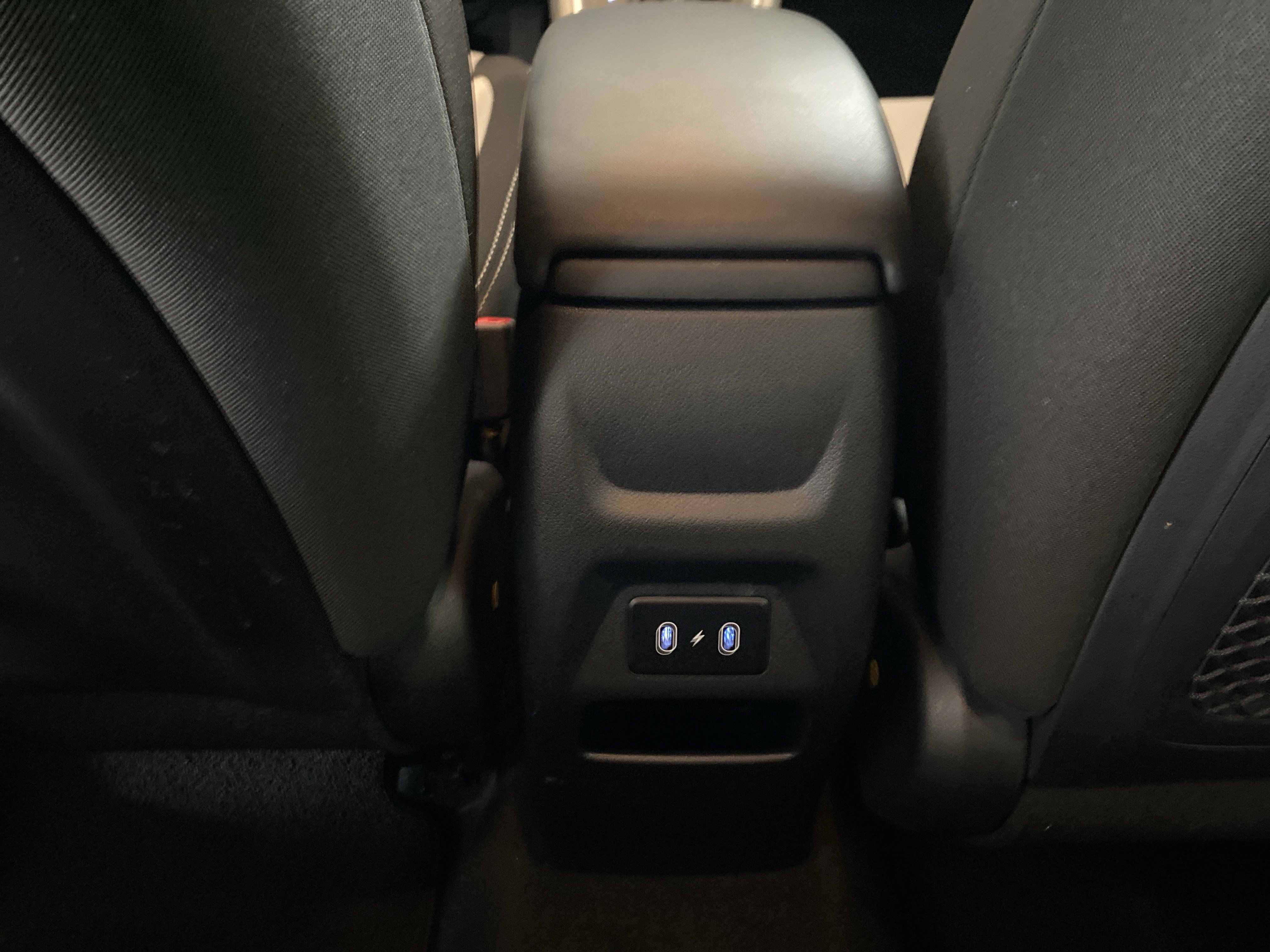 Used 2025 Hyundai Venue SEL image 22