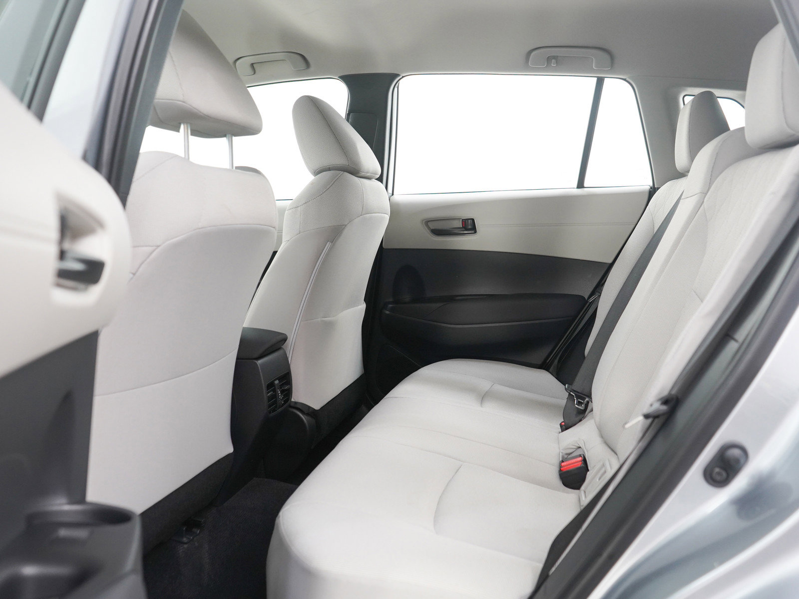 Used 2026 Toyota Corolla Cross L image 17