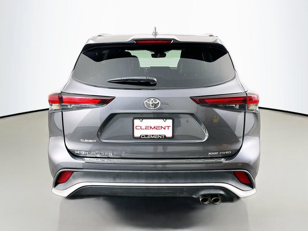 Used 2024 Toyota Highlander XSE AWD/4WD image 8