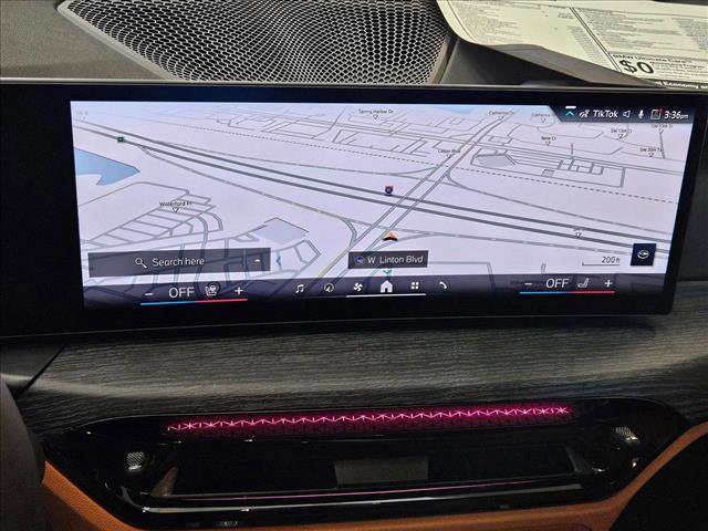 Used 2025 BMW 330i Sedan w/ M Sport Package image 12