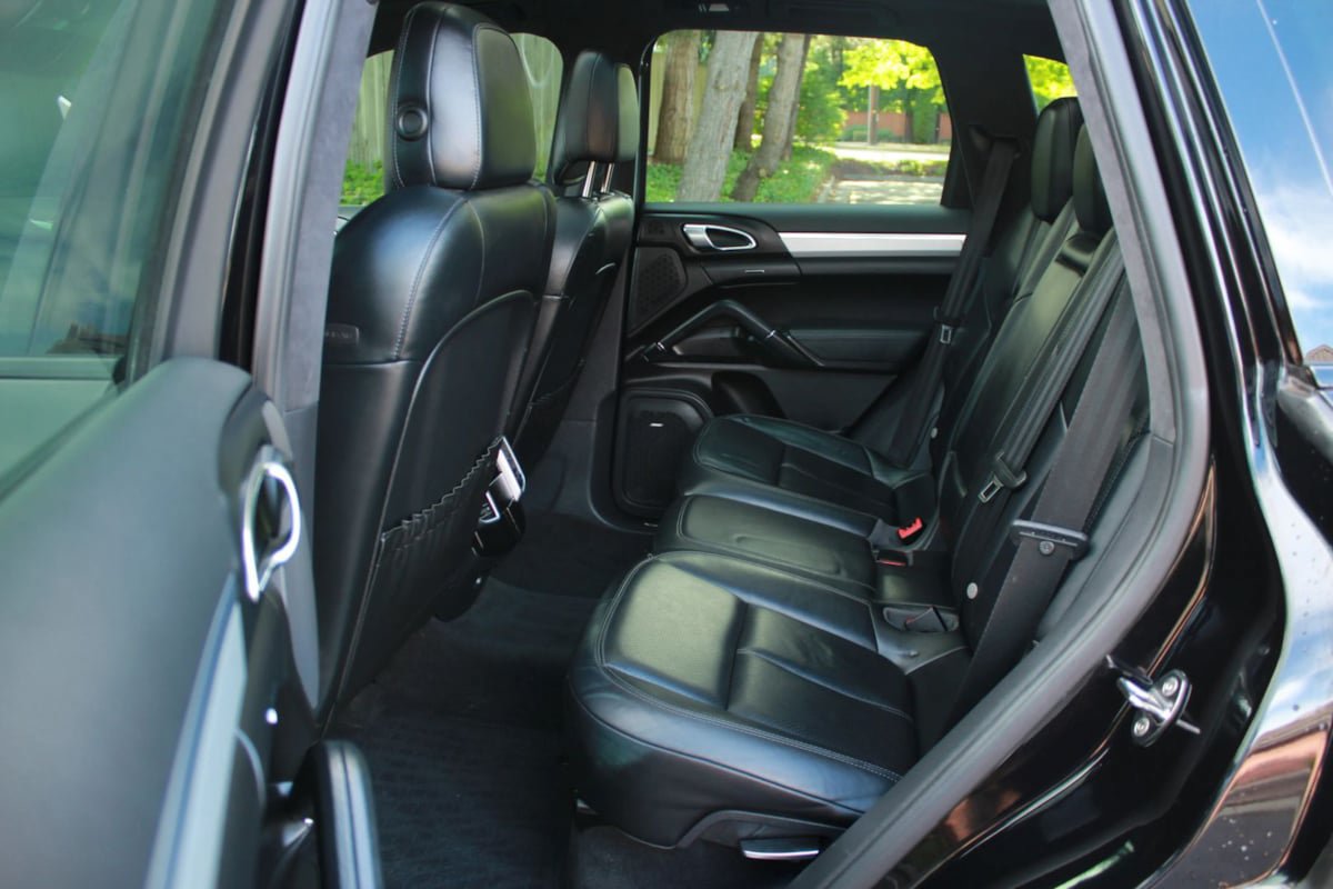 Used 2014 Porsche Cayenne GTS AWD/4WD image 26