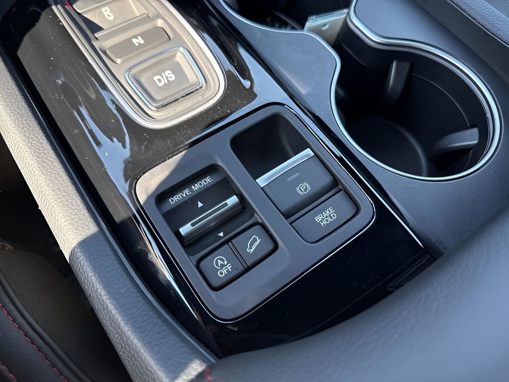 Used 2025 Honda Pilot Black Edition image 25