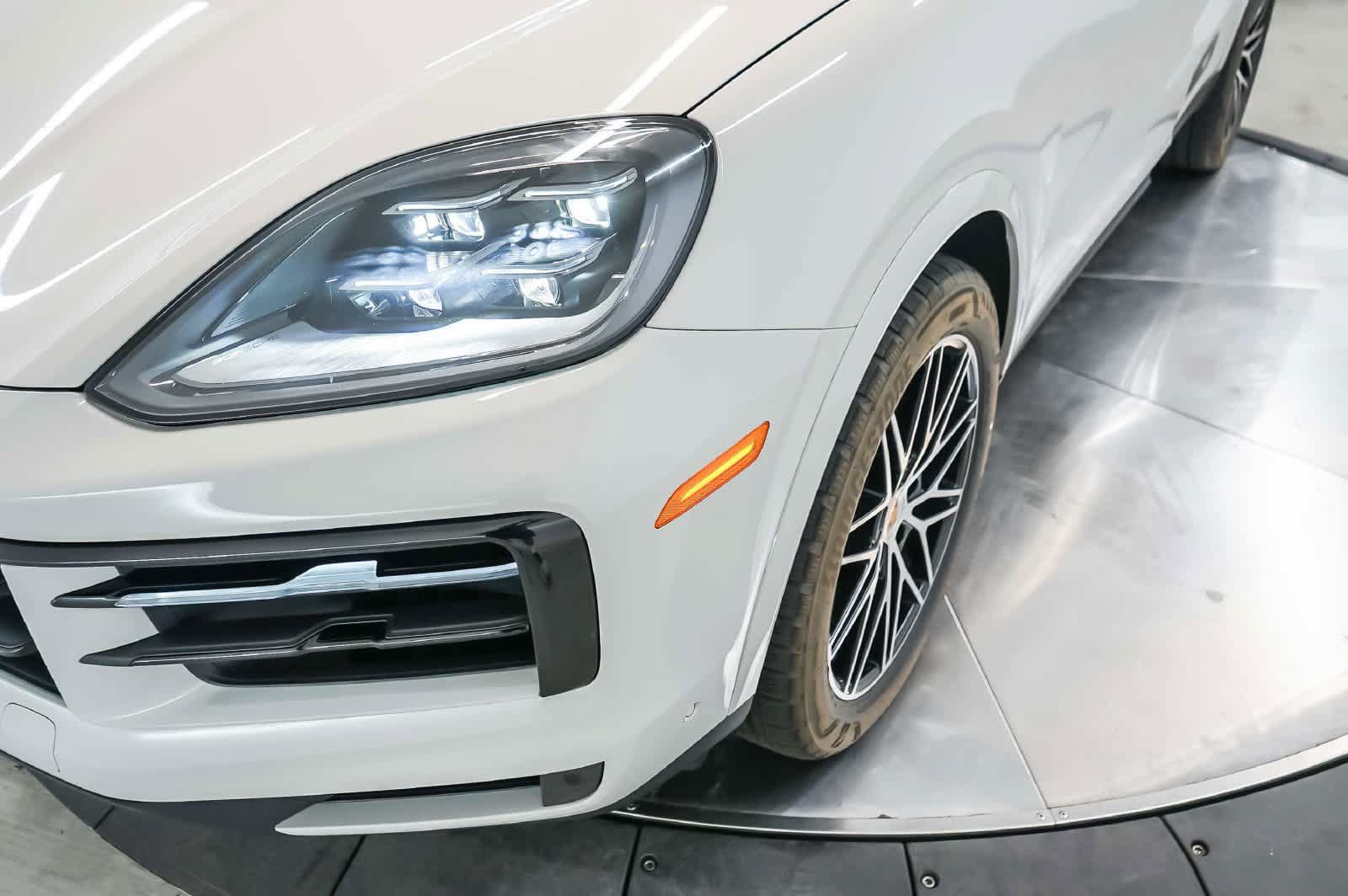Certified 2026 Porsche Cayenne Coupe AWD/4WD image 16