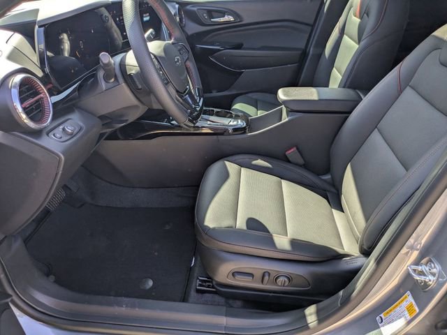 New 2026 Chevrolet Trax RS w/ Sunroof Package FWD image 10