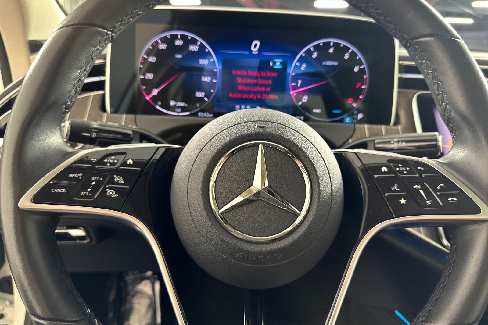 Used 2025 Mercedes-Benz E 350 Sedan image 22