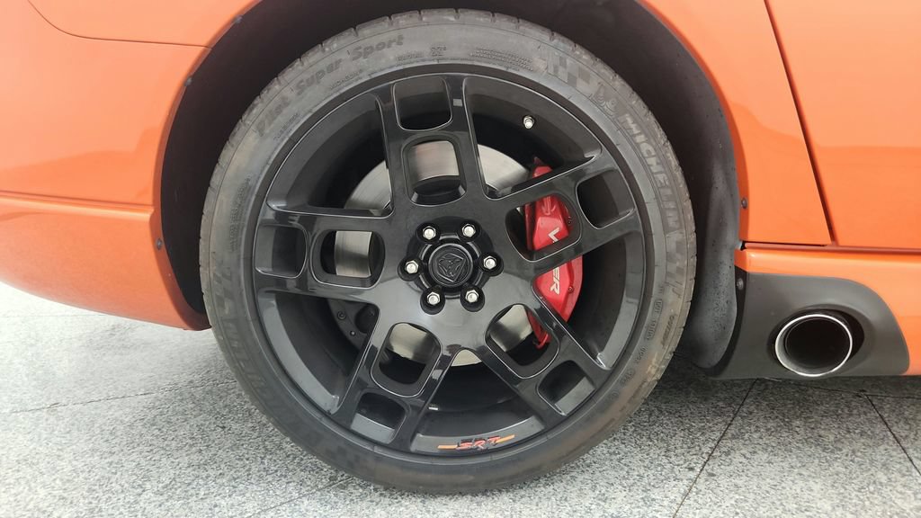 Used 2008 Dodge Viper SRT-10 RWD image 32