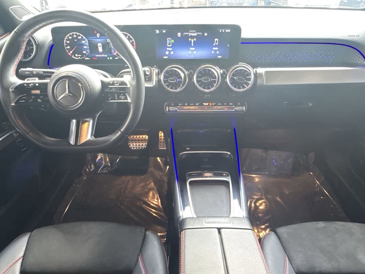 Used 2024 Mercedes-Benz GLB 250 image 24