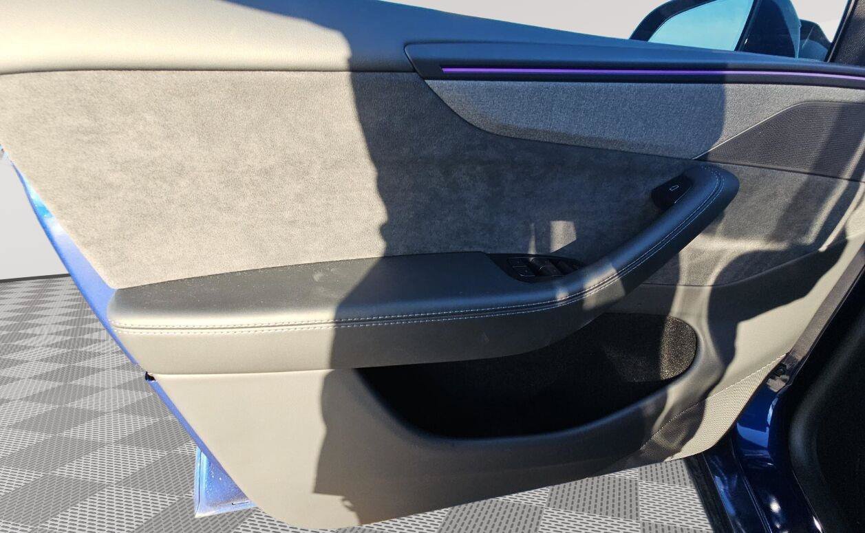 Used 2026 Tesla Model Y Long Range RWD image 13