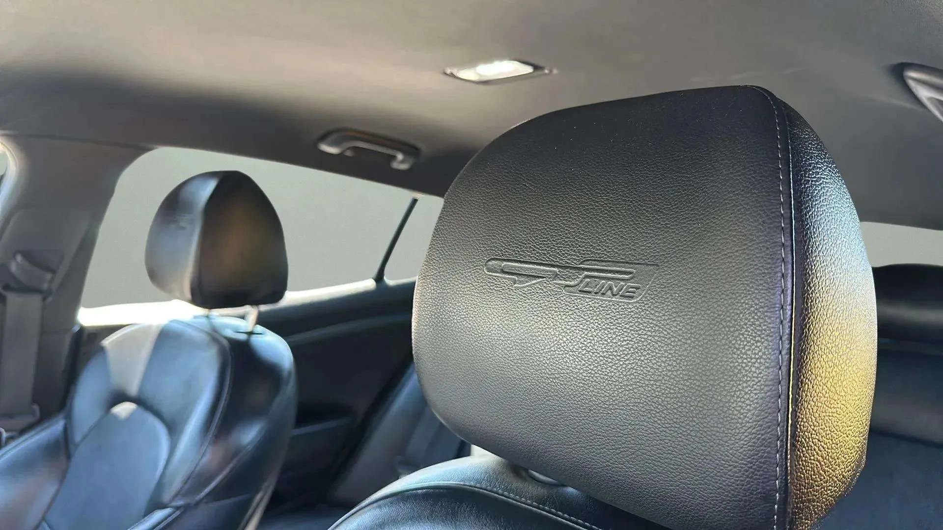 Used 2020 Kia Stinger GT-Line image 15