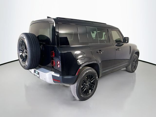 Used 2025 Land Rover Defender 110 S AWD/4WD image 5