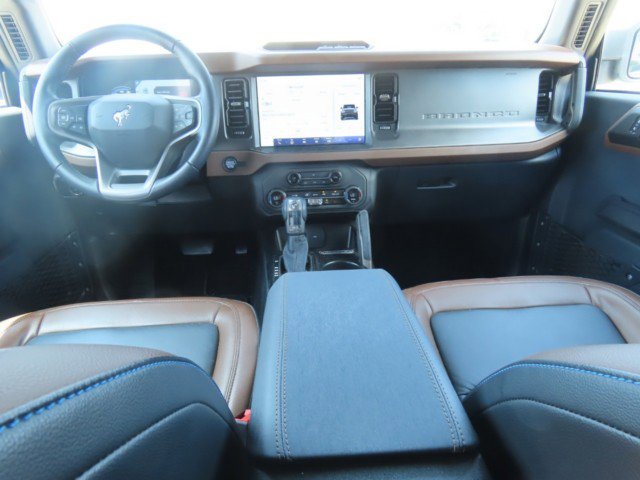 Used 2024 Ford Bronco Outer Banks AWD/4WD image 21