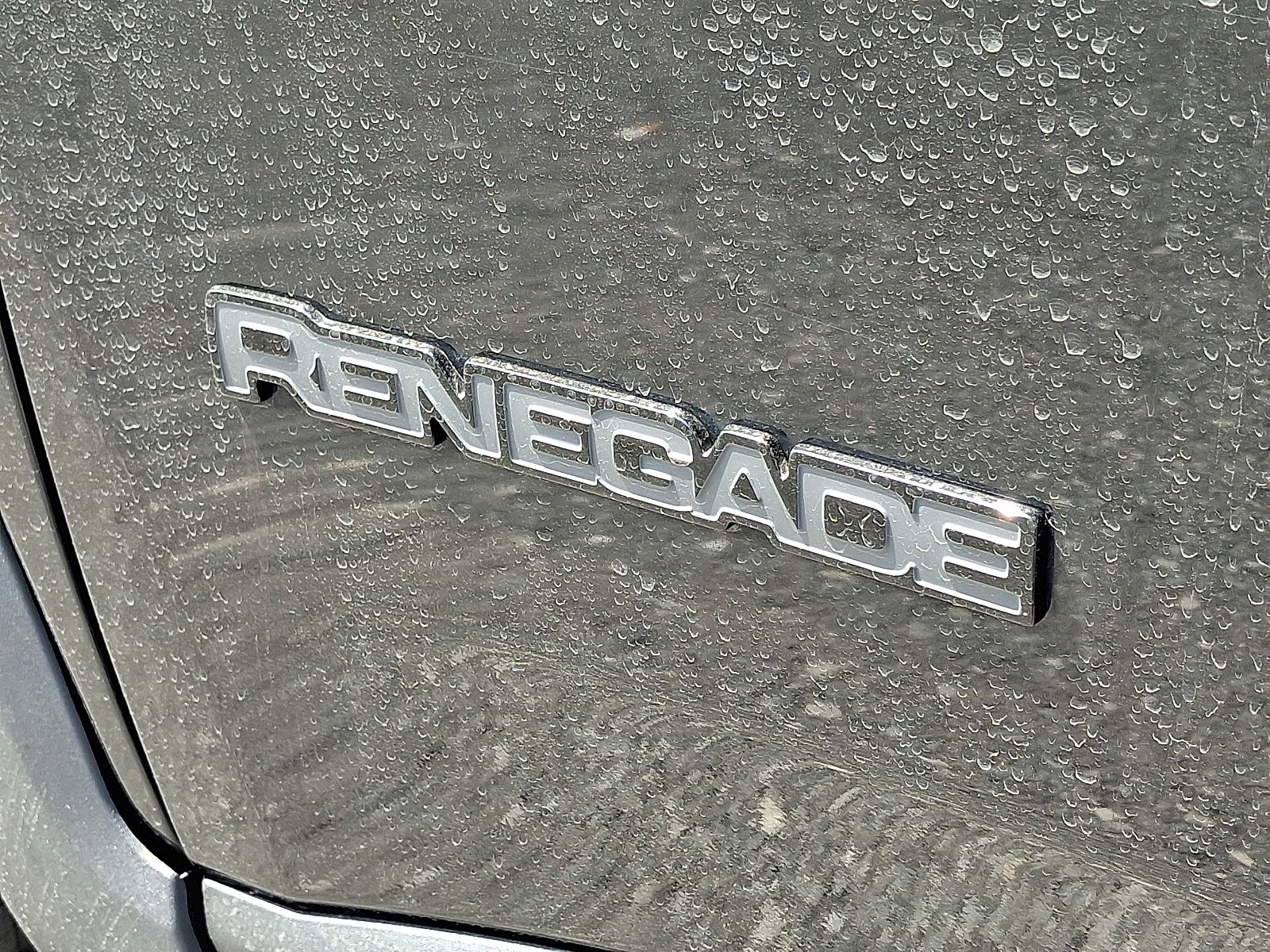 Used 2016 Jeep Renegade Latitude AWD/4WD image 30
