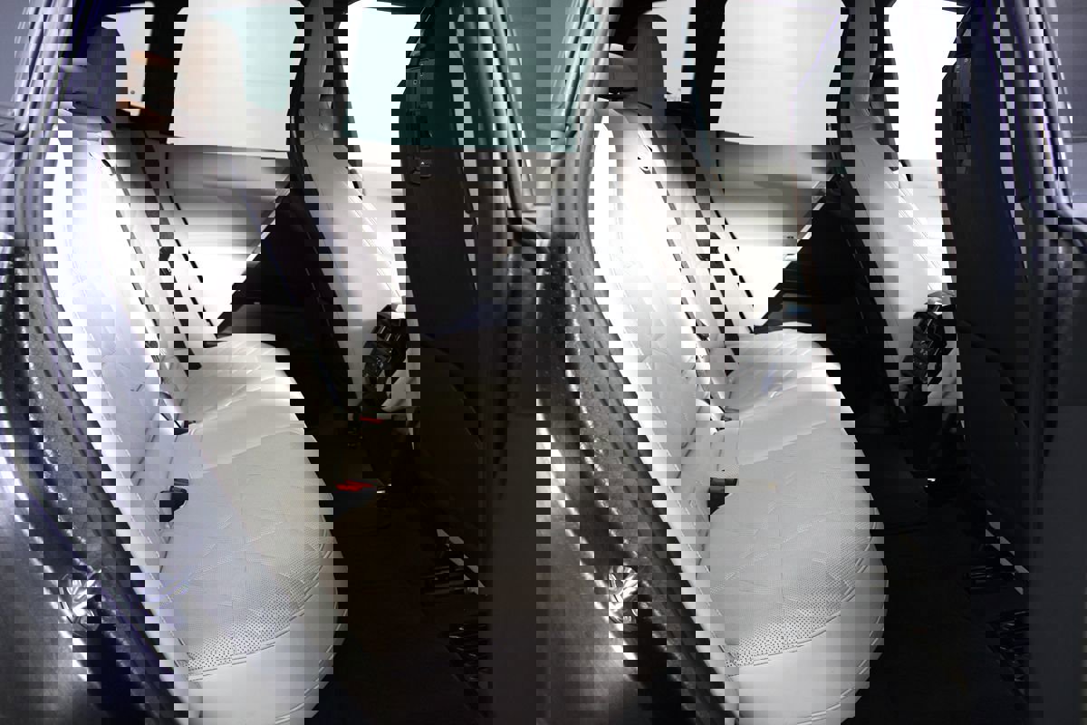 Used 2023 BMW iX xDrive50 w/ Sport Package image 27