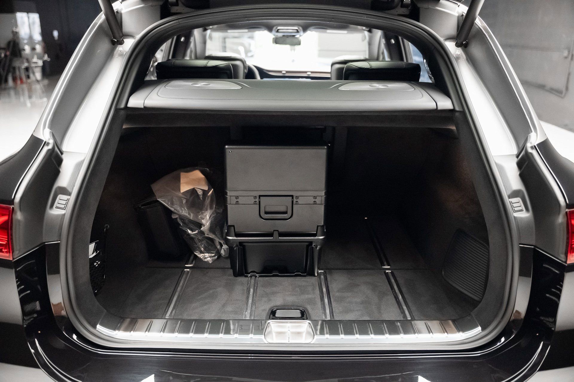 Used 2024 Mercedes-Benz Maybach EQS 680 4MATIC image 75