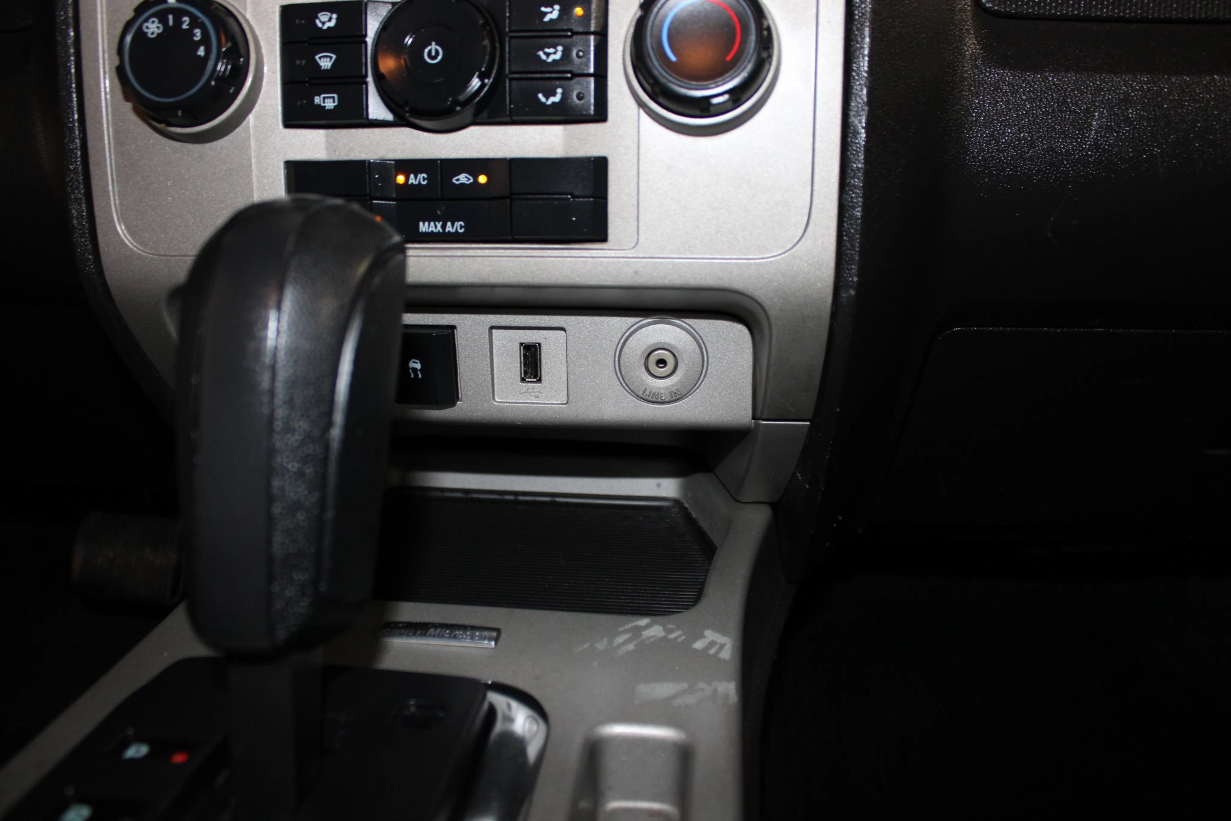 Used 2010 Ford Escape XLT FWD image 14