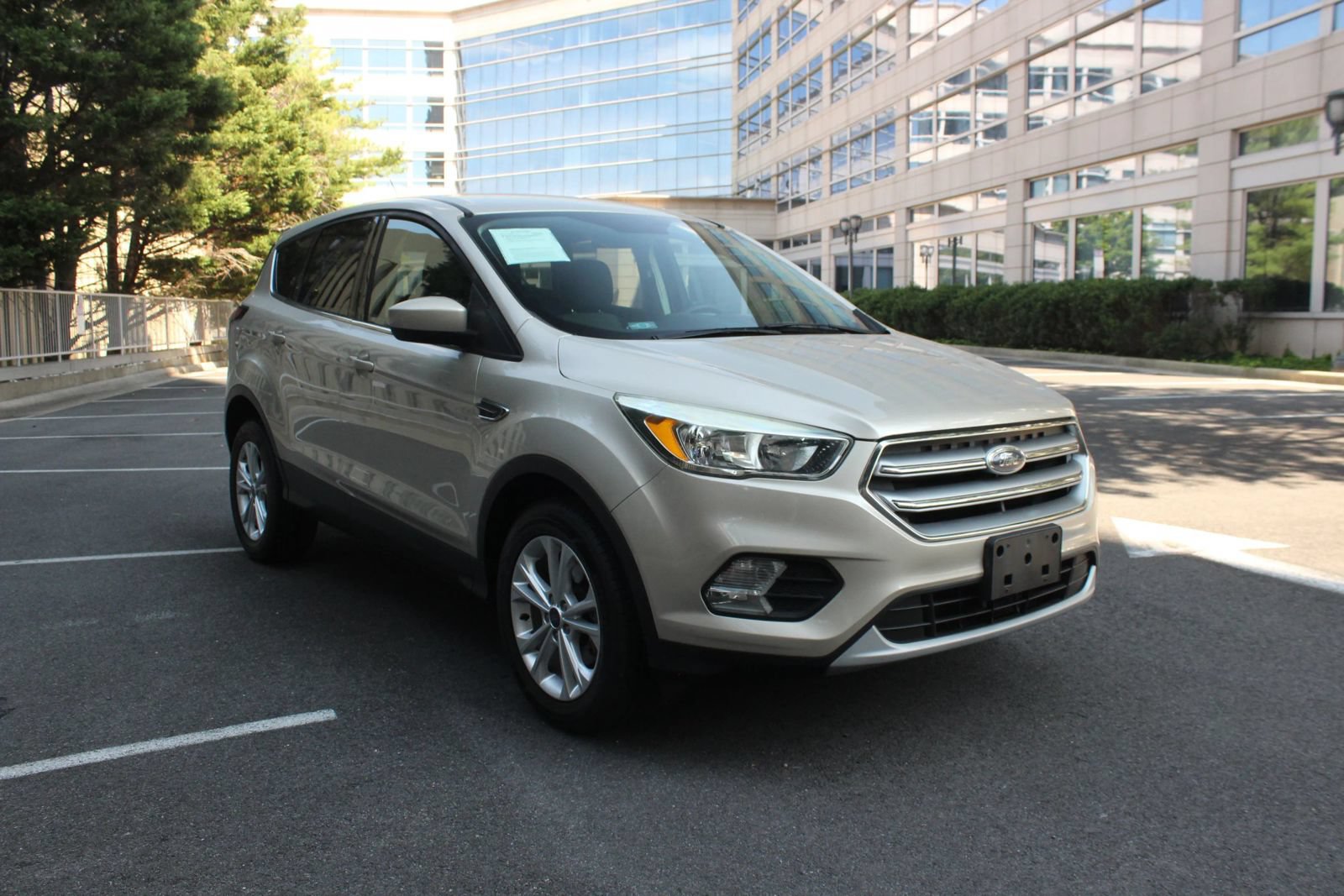 Used 2017 Ford Escape SE w/ SE Cold Weather Package