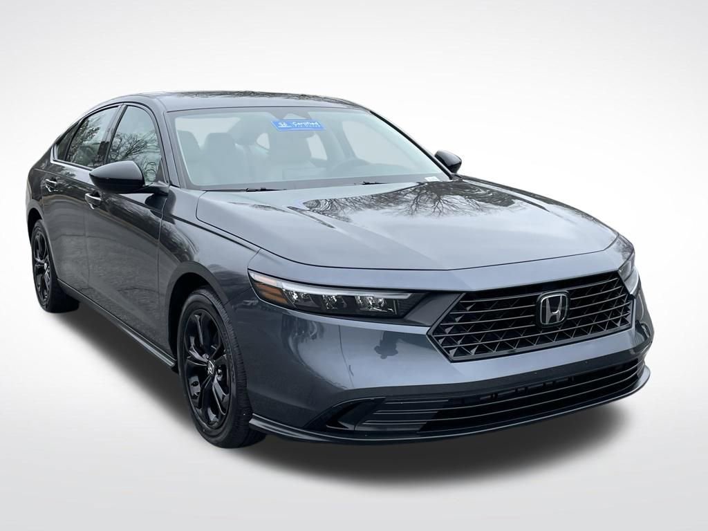 Used 2025 Honda Accord SE image 8