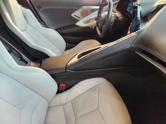 Used 2024 Chevrolet Corvette Stingray Preferred Conv w/ 2LT image 17