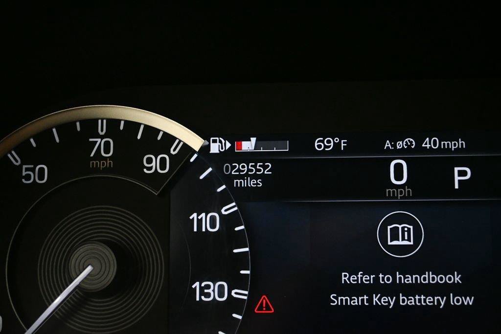 Used 2023 Land Rover Defender 110 X-Dynamic SE AWD/4WD image 13