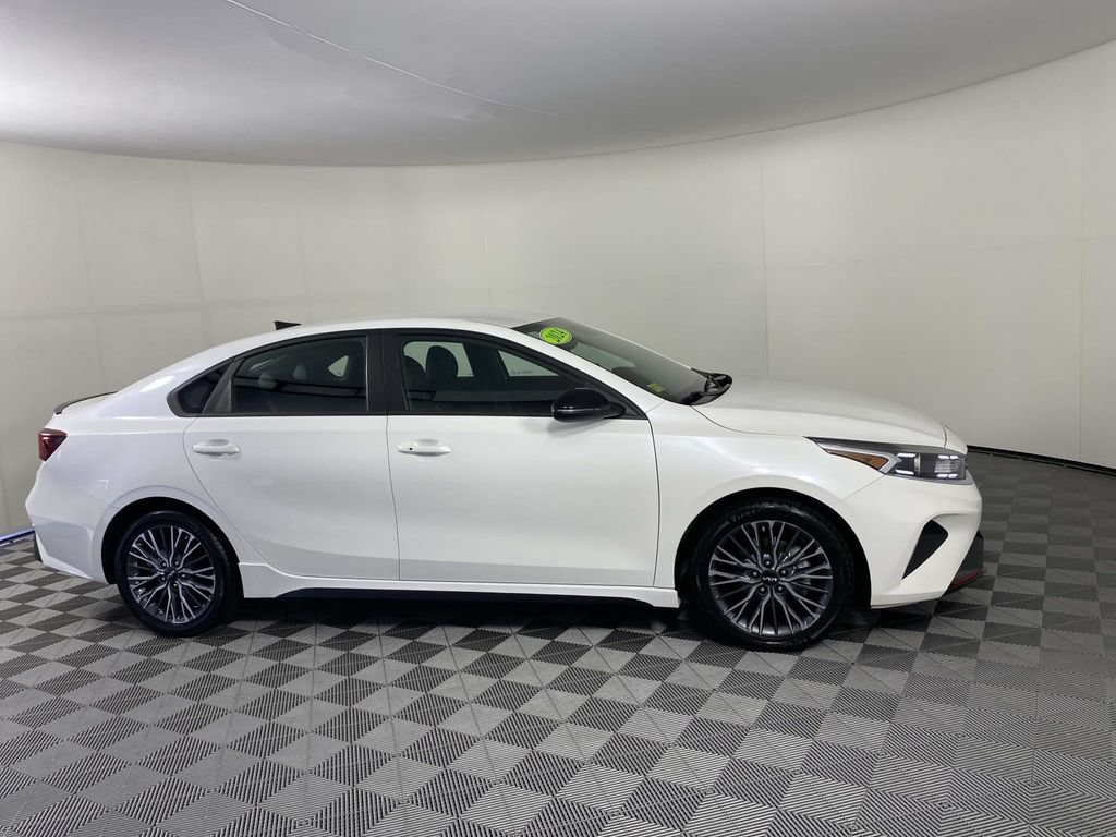 Used 2024 Kia Forte GT-Line FWD image 10