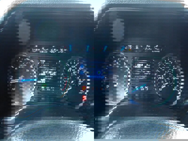 Used 2017 Ford F150 XLT w/ Equipment Group 302A Luxury image 10