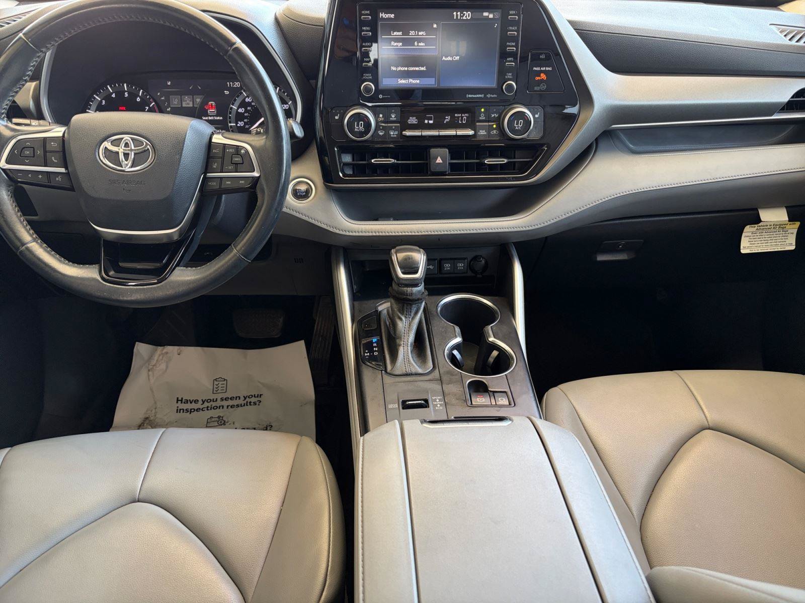 Used 2021 Toyota Highlander XLE FWD image 10
