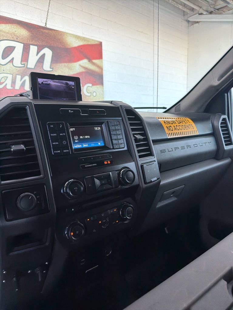 Used 2017 Ford F350 XL w/ Power Equipment Group AWD/4WD image 30