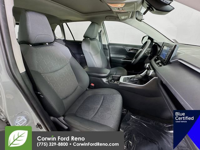 Used 2021 Toyota RAV4 XLE w/ Convenience Package image 32