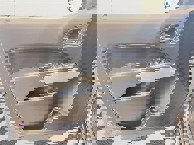 Used 2021 Chevrolet Colorado LT w/ Safety Package image 21