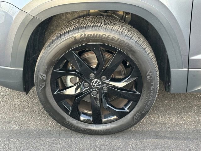 Certified 2022 Volkswagen Taos SE image 10