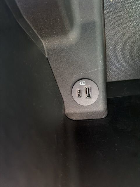 Used 2023 Ford F150 Lightning Platinum AWD/4WD image 59