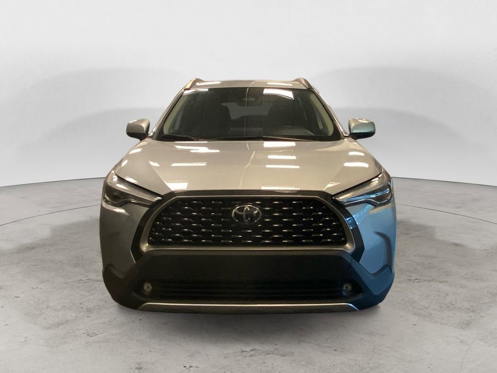 Certified 2024 Toyota Corolla Cross XLE image 8