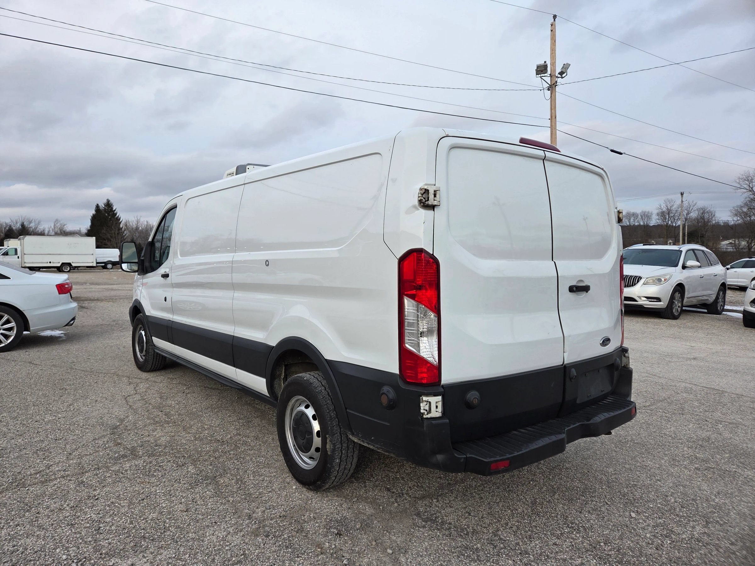 Used 2019 Ford Transit 250 148 Low Roof RWD image 6