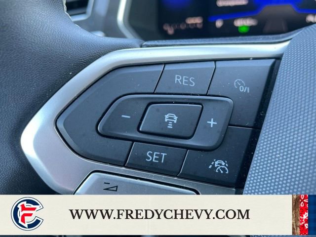 Used 2023 Volkswagen Tiguan SE image 15