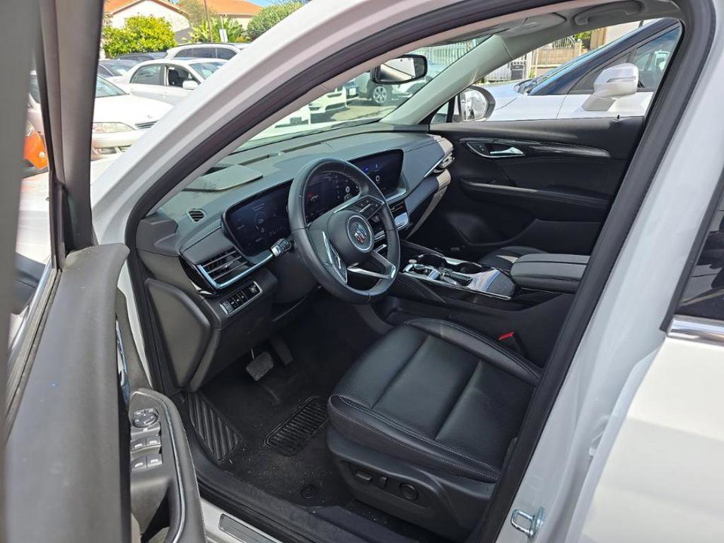 Used 2024 Buick Envision Preferred AWD/4WD image 4