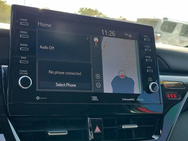 Used 2021 Toyota Camry XLE w/ Navigation Upgrade Package image 24