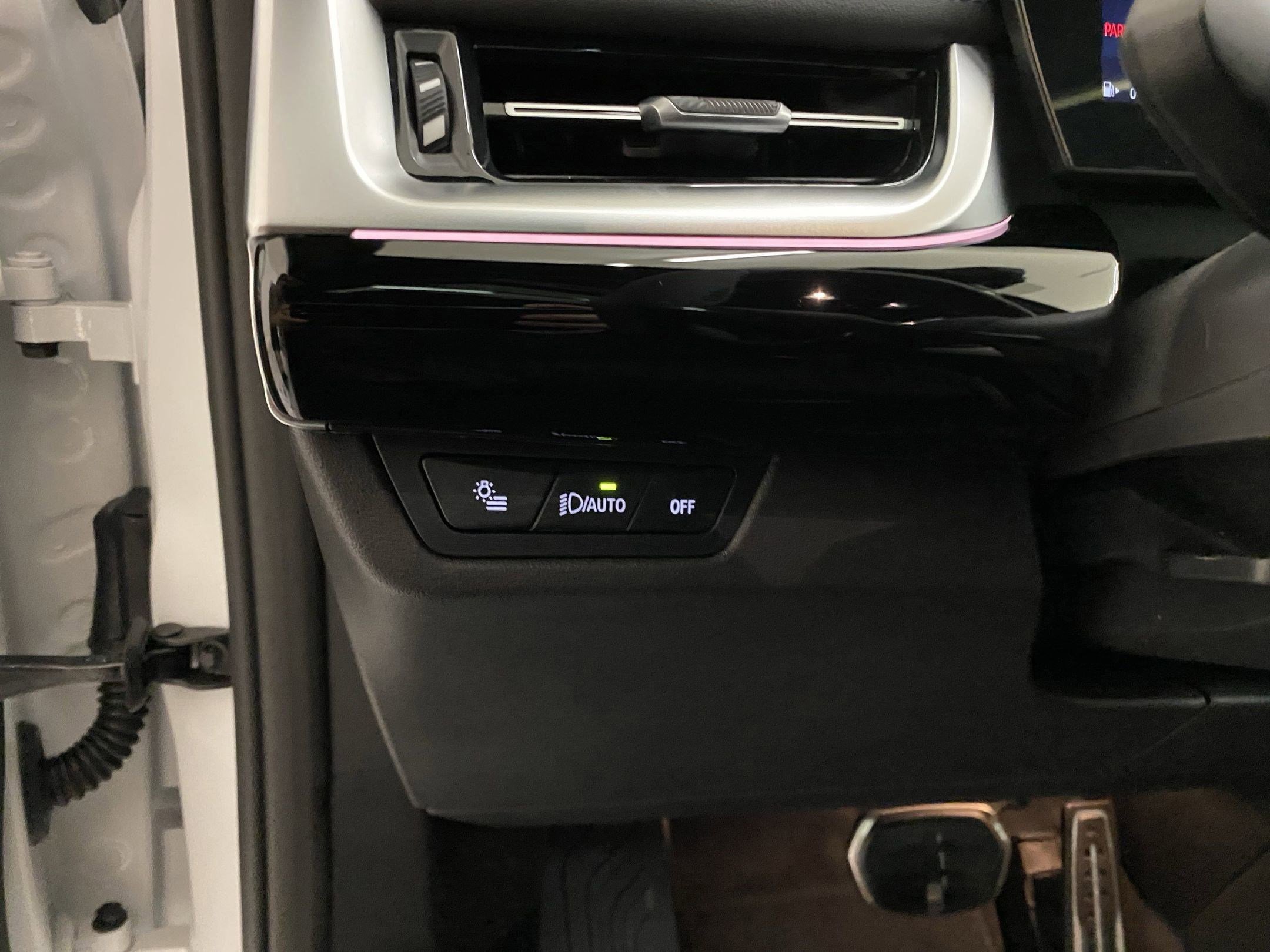 Used 2025 BMW X1 xDrive28i w/ Premium Package image 22