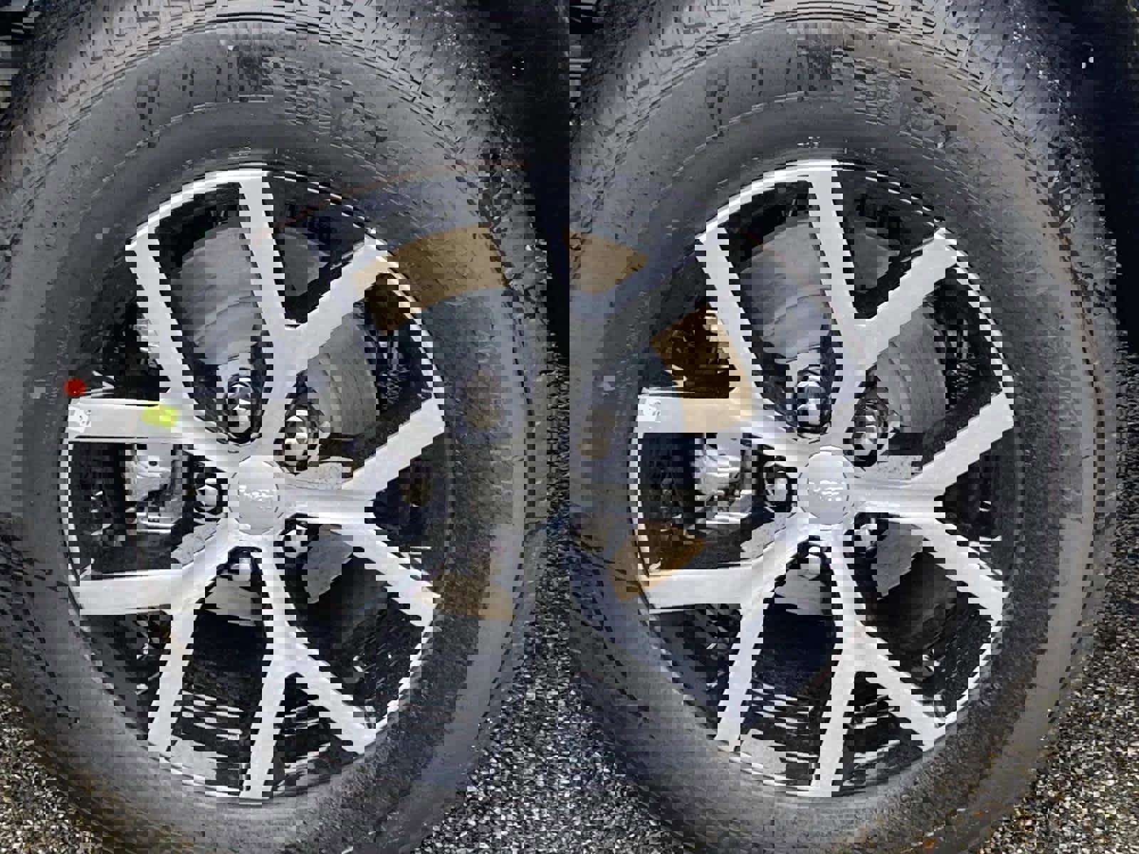 New 2025 Jeep Grand Cherokee Limited image 3