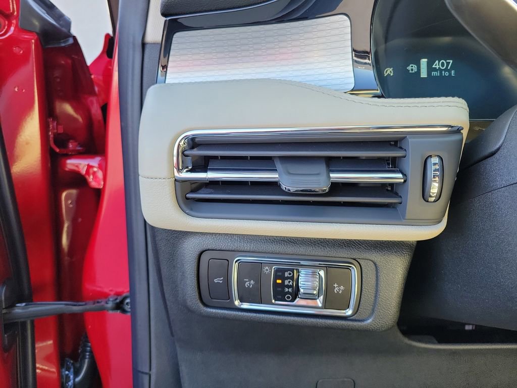 New 2026 Lincoln Corsair Premiere image 21