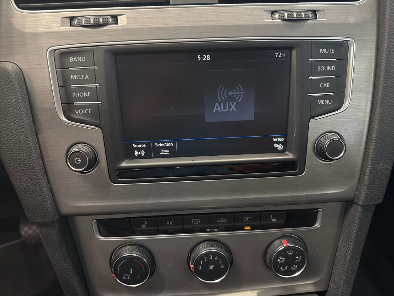 Used 2017 Volkswagen Golf Wolfsburg Edition FWD image 24