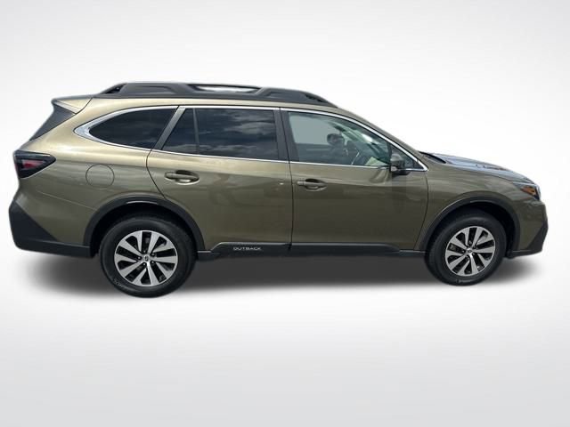 Used 2022 Subaru Outback Premium image 6