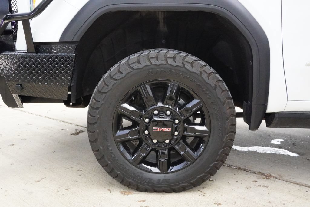 Used 2025 GMC Sierra 2500 AT4 w/ AT4 Premium Plus Package AWD/4WD image 12