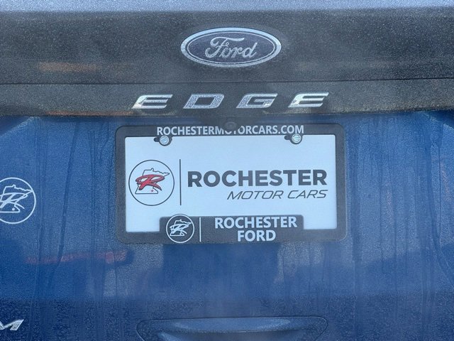 Certified 2022 Ford Edge Titanium w/ Class II Trailer Tow Package image 41