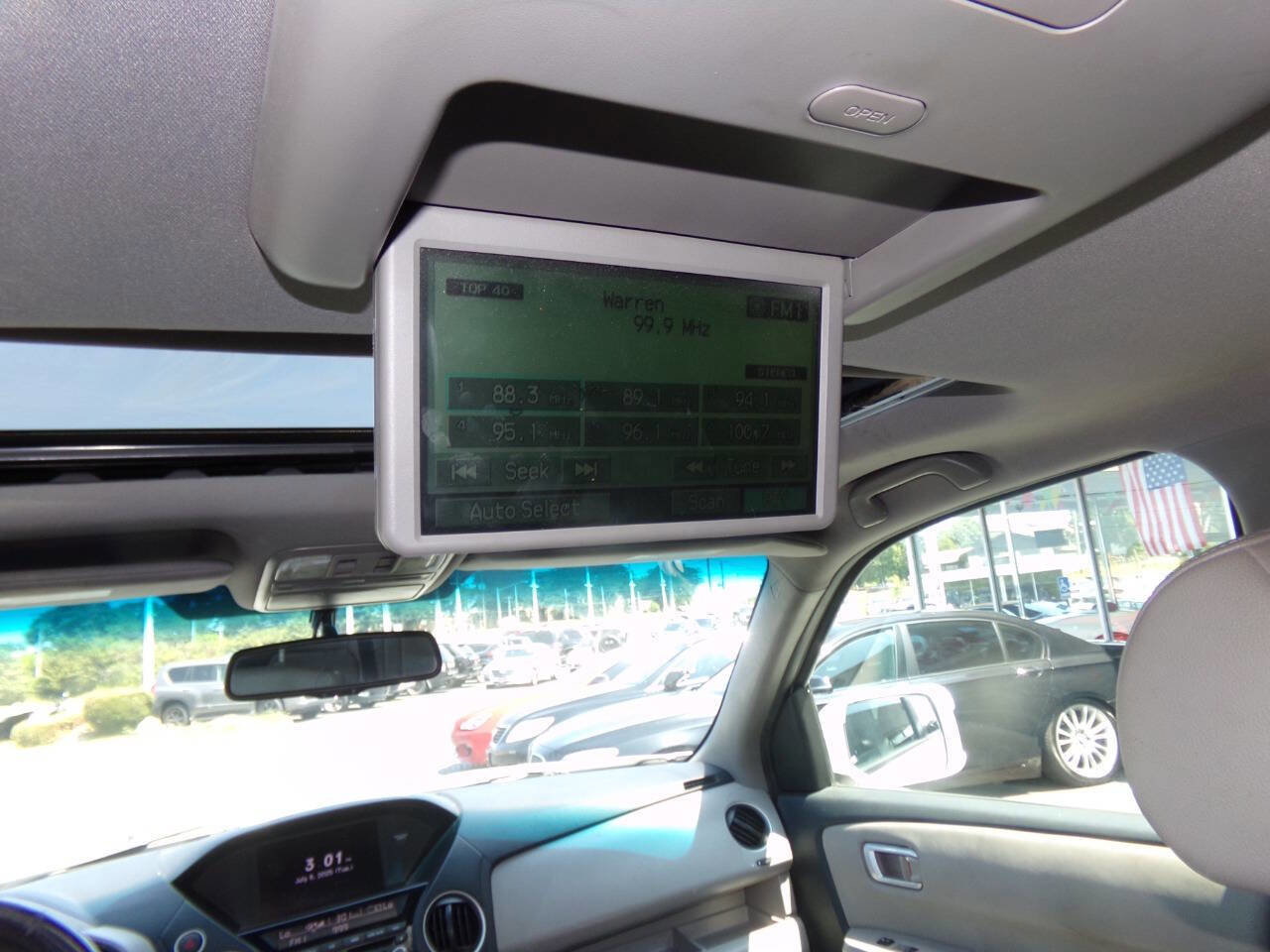 Used 2013 Honda Pilot Touring image 18