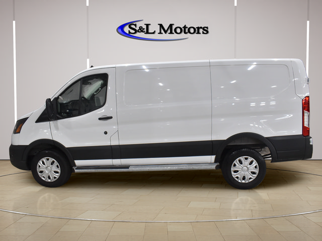 Used 2025 Ford Transit 250 Low Roof w/ Exterior Upgrade Package RWD image 4