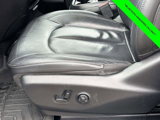 Used 2019 Chrysler Pacifica Touring-L w/ S Appearance Package image 5