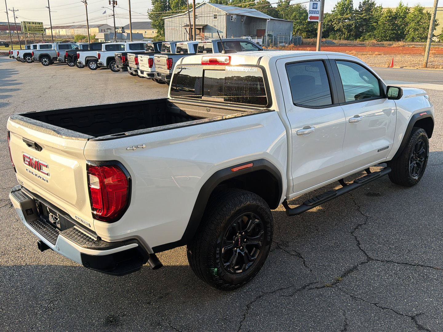 Used 2025 GMC Canyon Elevation w/ Convenience Package AWD/4WD image 4